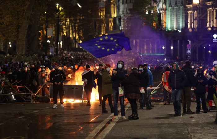 В МВД Грузии заявили, что на акциях протеста с 28 ноября задержаны более 400 человек